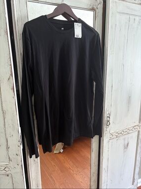 H&M Black Men's Long-Sleeve Crew Neck Tee